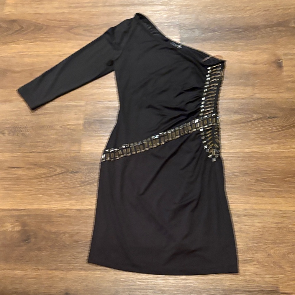 Elegant Black One-Shoulder Dress